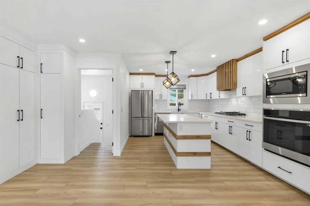 Flooring and custom woodworking in Calgary - TAPKO Homes